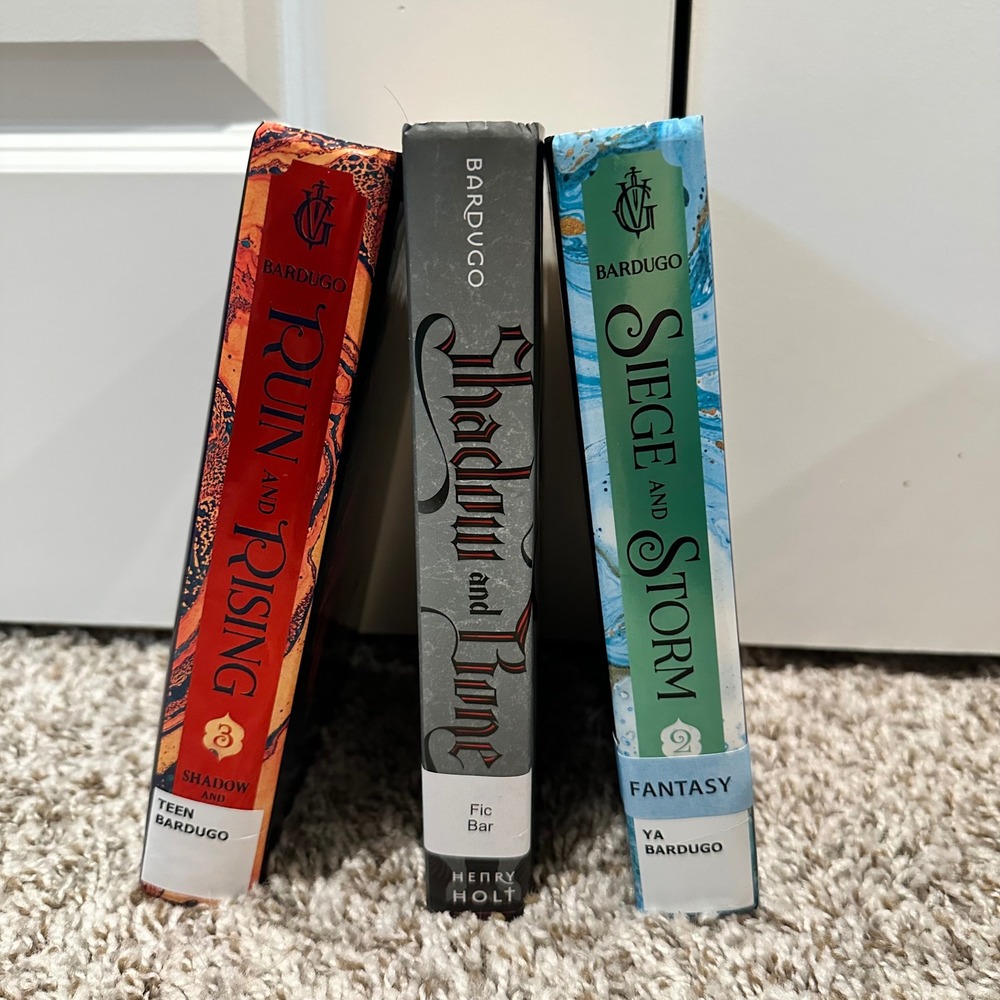 Shadow and Bone Trilogy Leigh Bardugo Hardcover Book Set Grishaverse Ex-Library